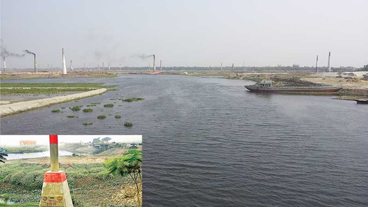 তুরাগের তীর ভরাট করে স্থাপনা