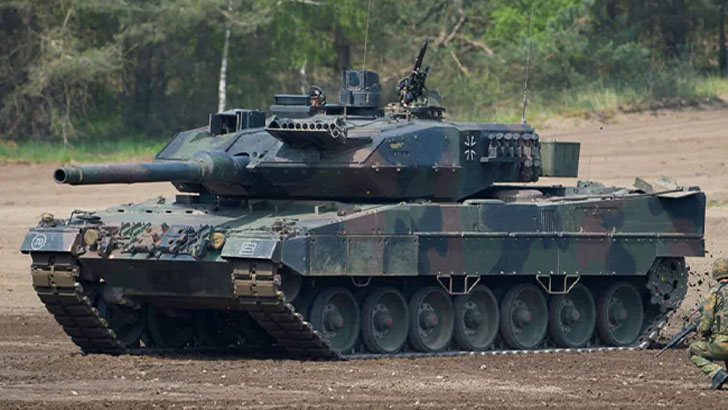 জার্মানির কাছ থেকে ১৮ লেপার্ড ট্যাংক পেল ইউক্রেন