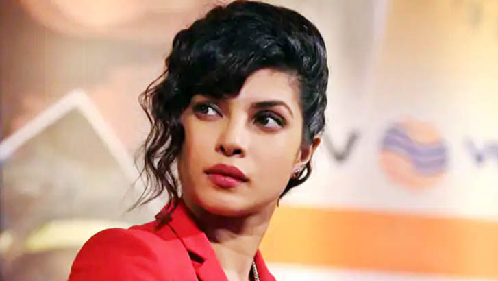 বলিউড ছাড়ার আসল কারণ জানালেন প্রিয়াংকা