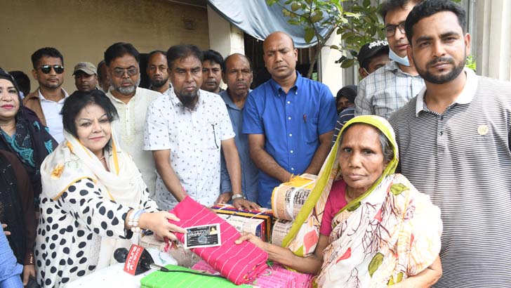 আসুন রমজানে অসহায় মানুষের পাশে দাঁড়াই: অ্যাডভোকেট সালমা ইসলাম এমপি