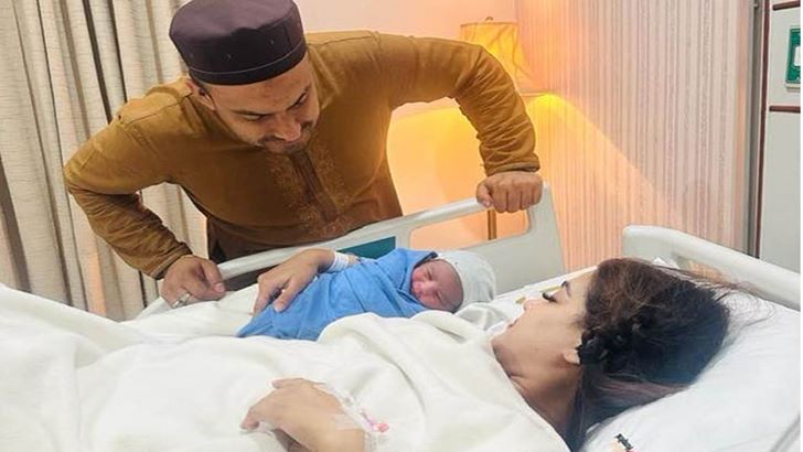 রাজপুত্রের ছবি প্রকাশ করে যা বললেন মাহি