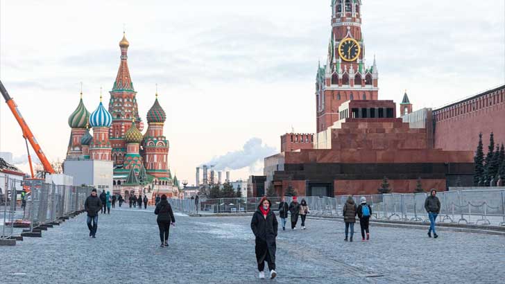 রাশিয়ার অর্থনীতিতে মন্দার শঙ্কা