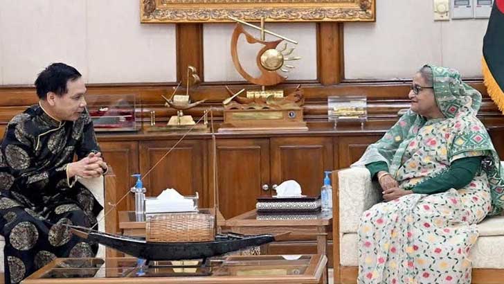 আবার সরকার গঠন করতে পারেন শেখ হাসিনা