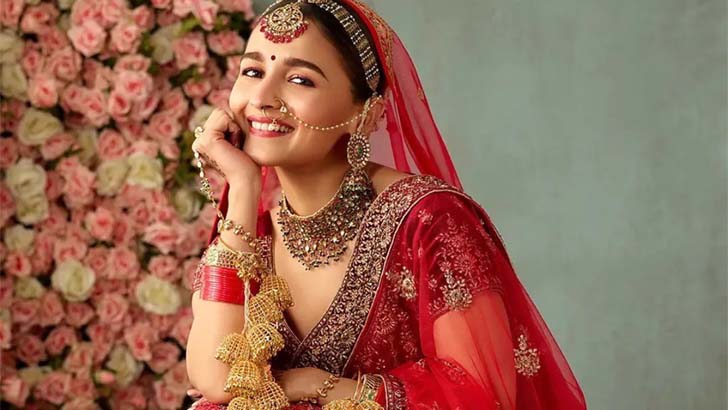 রণবীরের সঙ্গে মেহেন্দির দিন ভীষণ বিরক্ত লাগছিল: আলিয়া