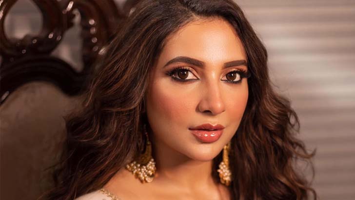 ট্রলের শিকার শুভশ্রী