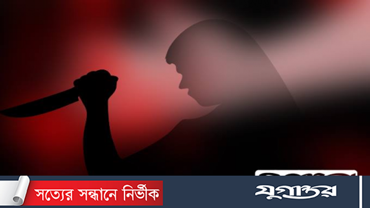 ছিনতাইকারির চাপাতির কোপে ইস্টওয়েস্টের ছাত্রী আহত, মানববন্ধন