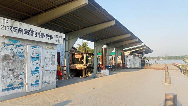 বন্ধ হয়ে গেল ঝালকাঠি-ঢাকা-চাঁদপুর রুটে লঞ্চ চলাচল