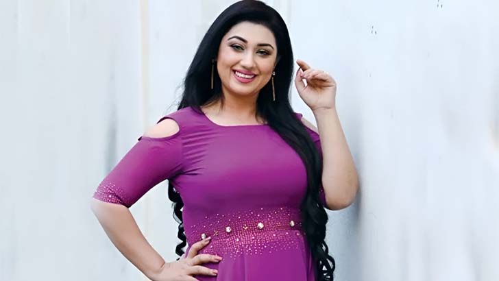 আরও একটি সুখবর দিলেন অপু বিশ্বাস
