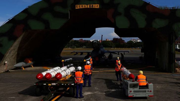 উত্তেজনার মধ্যেই তাইওয়ানকে ৪০০ জাহাজ বিধ্বংসী ক্ষেপণাস্ত্র দিচ্ছে যুক্তরাষ্ট্র