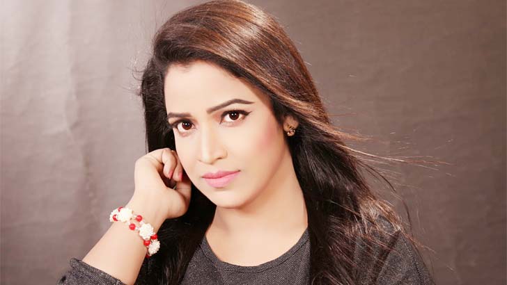 ‘আতর বিবি’ চরিত্রে ফারজানা সুমি
