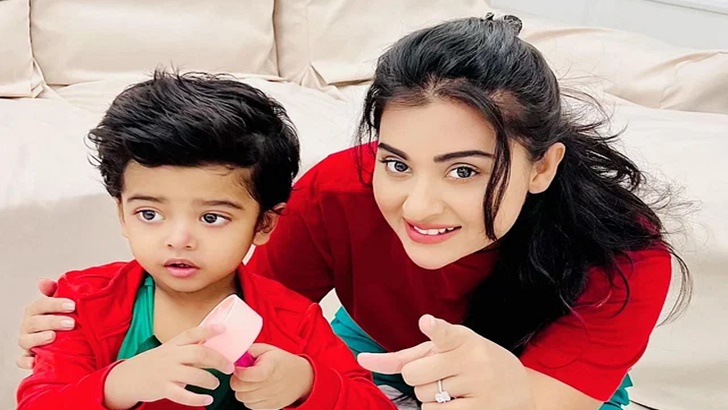 বলেছি ঈদ সালামি পেতে হলে সালাম করতে হবে: বুবলী