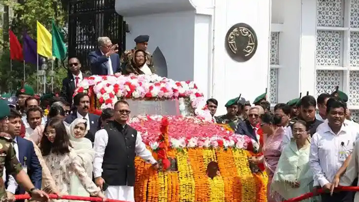 রাজসিক সংবর্ধনায় সিক্ত বিদায়ী রাষ্ট্রপতি আবদুল হামিদ