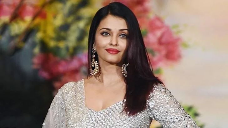 কত সম্পদের মালিক ঐশ্বরিয়া?