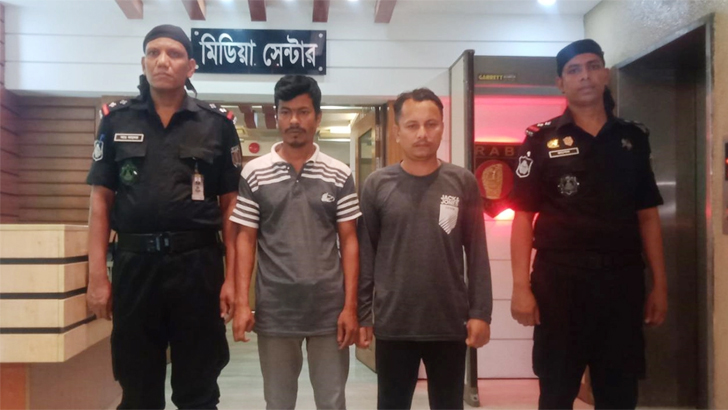 সংযোগ কেটে ডিস মেকানিক সেজে বাসায় রেকি, অতঃপর...