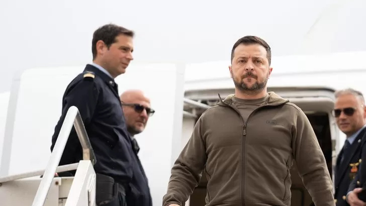 পোপের সঙ্গে সাক্ষাৎ করতে ইতালিতে জেলেনস্কি 