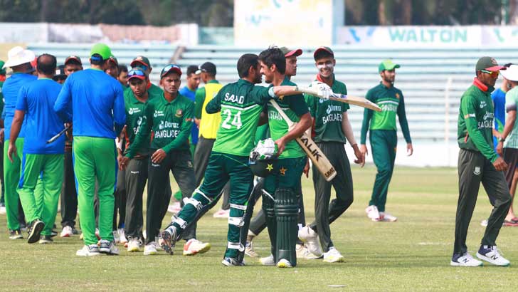 বাংলাদেশকে গুঁড়িয়ে সিরিজ জিতল পাকিস্তান