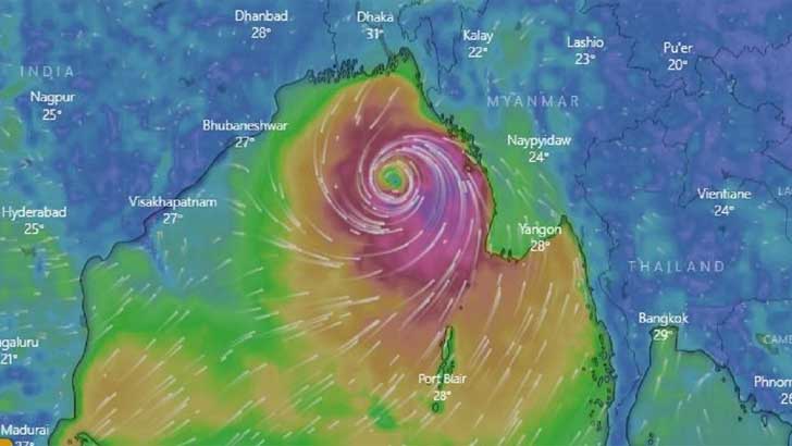 অগ্রভাগের প্রভাব শুরু, কক্সবাজার থেকে ৪১০ কিলোমিটার দূরে ‘মোখা’