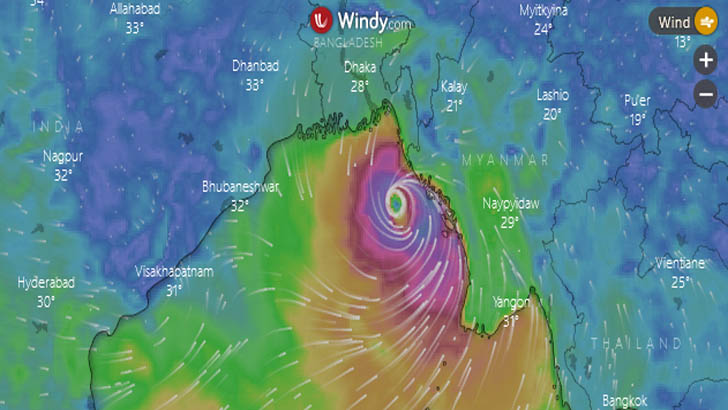 উপকূল অতিক্রম শুরু করেছে ঘূর্ণিঝড় মোখা