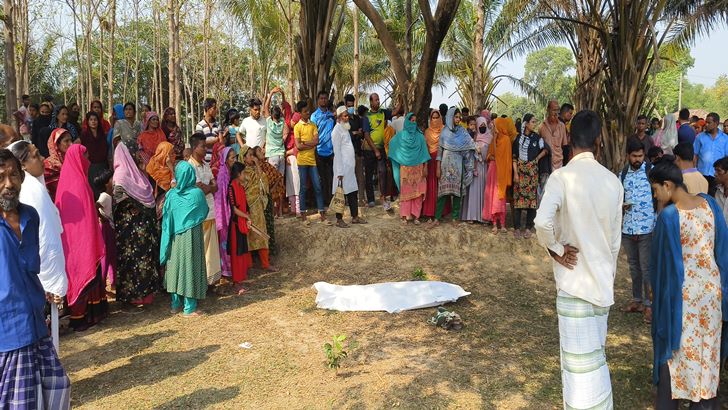 একই রশিতে দুই বন্ধুর ঝুলন্ত লাশ উদ্ধার