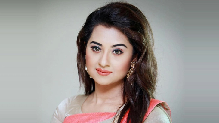 সুখবর দিলেন বুবলী