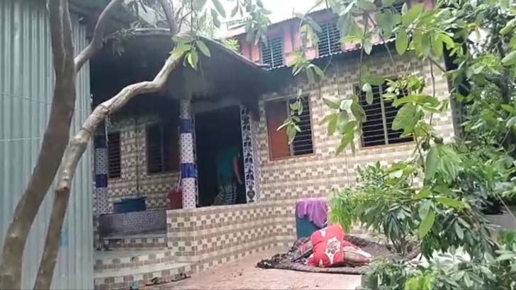 ঘুমন্ত ১০ জনকে পুড়িয়ে হত্যাচেষ্টার অভিযোগ!