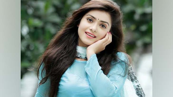 যে কারণে ভ্রমণ বাদ দিয়ে দেশে ফিরলেন তিশা