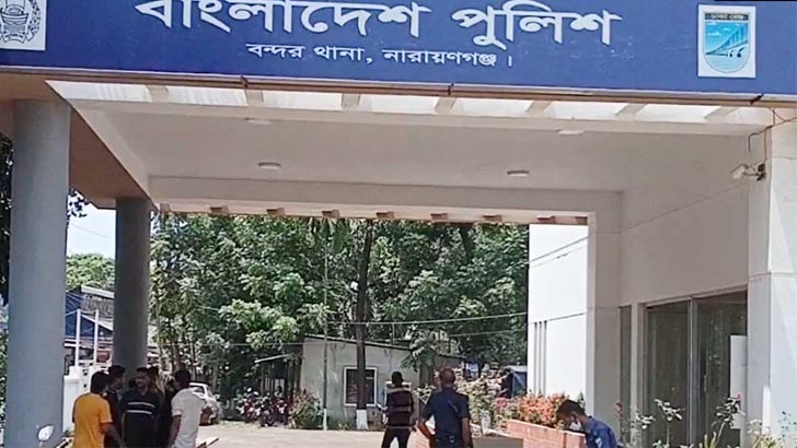 ভাই-বোনসহ ৬ কিশোরকে মারধর, ডাকাত আখ্যা দিয়ে পুলিশে দিলেন সৎমা