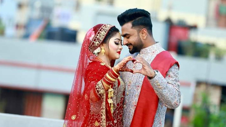 বিয়ে করেছেন গায়ক ইমরান