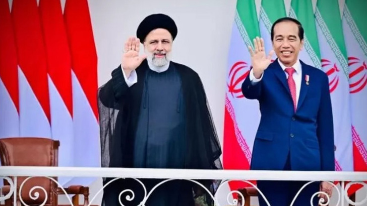 ইন্দোনেশিয়া সফর শেষে যা বললেন ইরানের প্রেসিডেন্ট