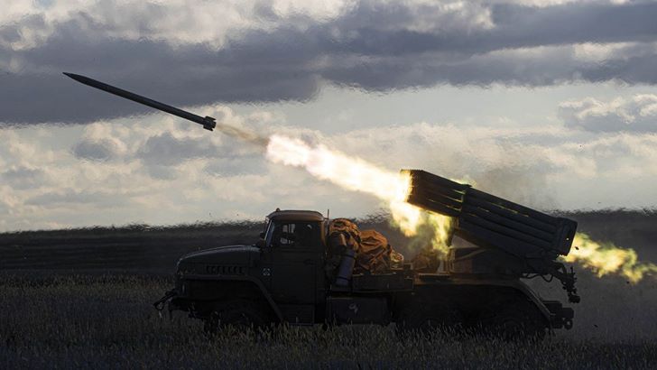 পশ্চিমা হুমকি ঠেকাতে পাল্টা যে ব্যবস্থা নিচ্ছে রাশিয়া