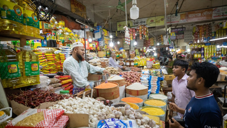 পণ্য-সেবার দাম বাড়ায় চাপ মূল্যস্ফীতিতে, পাঁচ কারণ চিহ্নিত