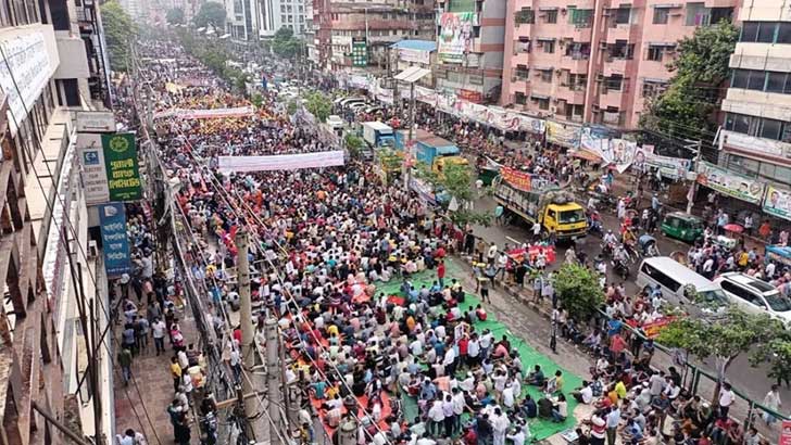 ১০ দফা দাবিতে নয়াপল্টনে বিএনপির জনসমাবেশ শুরু