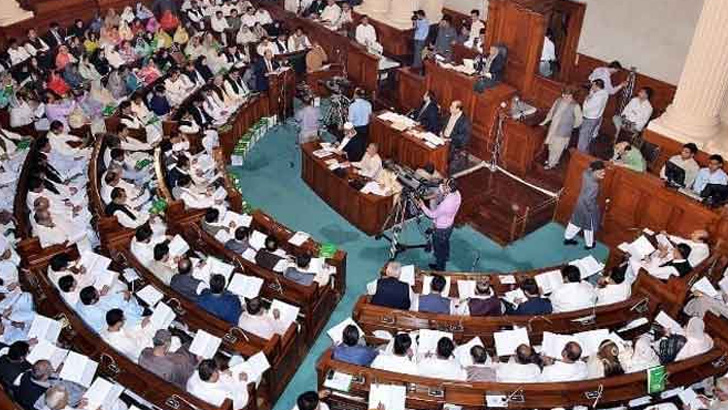 পিটিআই ছেড়ে পিএমএলকিউ-এ যোগ দিচ্ছেন ২৬ সাবেক এমপিএ