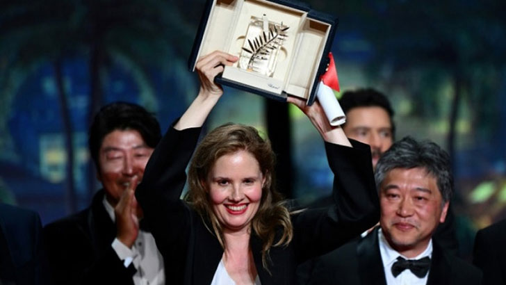 এবার স্বর্ণপাম জিতলেন ফরাসি নারী নির্মাতা