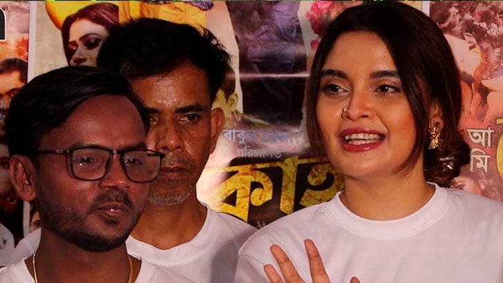 হিরো আলমের নায়িকা কে এই রিয়া চৌধুরী?