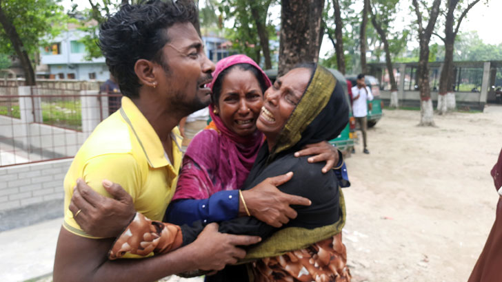 চাটমোহরে সড়ক দুর্ঘটনায় ব্যবসায়ী নিহত