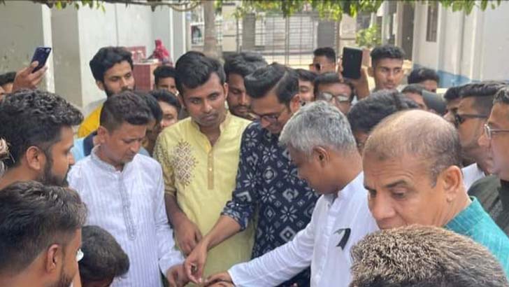 ছাত্রদলের কর্মসূচিতে ছাত্রলীগের হামলার অভিযোগ