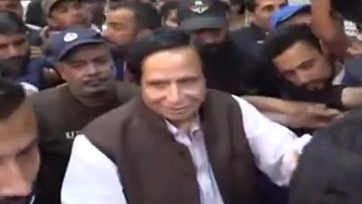 গ্রেফতারের পর সমর্থকদের উদ্দেশে যে বার্তা দিলেন পিটিআই প্রেসিডেন্ট