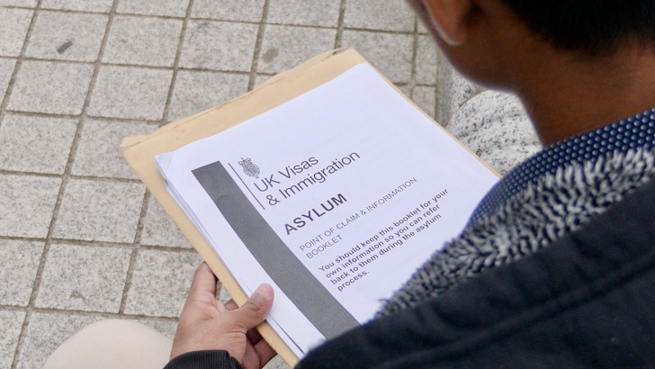 ব্রিটেনে ভিসা প্রতারণার ফাঁদ