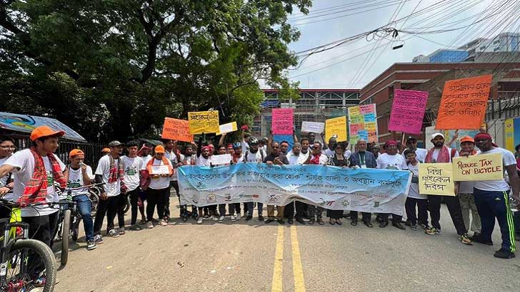 বাইসাইকেলের উপর আরোপিত কর প্রত্যাহার দাবি