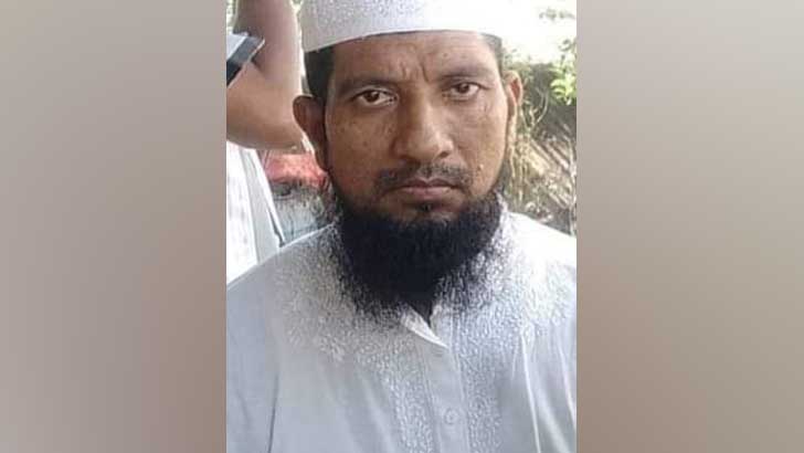 লঞ্চ থেকে নদীতে পড়ে নিখোঁজ ক্যানসার রোগী