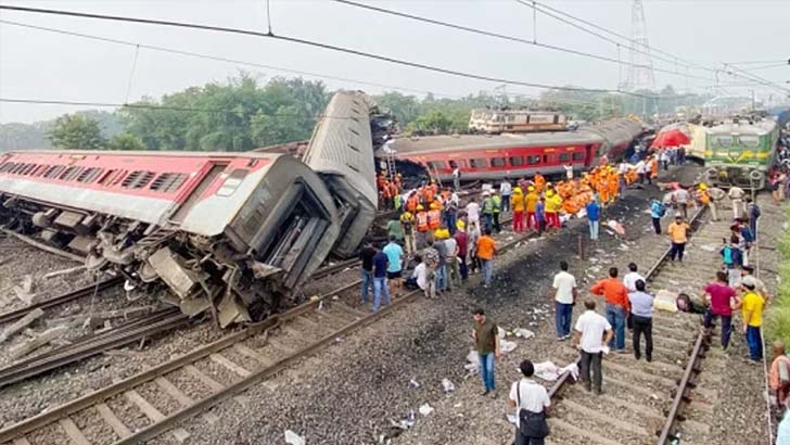 ভারতের যত ট্রেন দুর্ঘটনা 