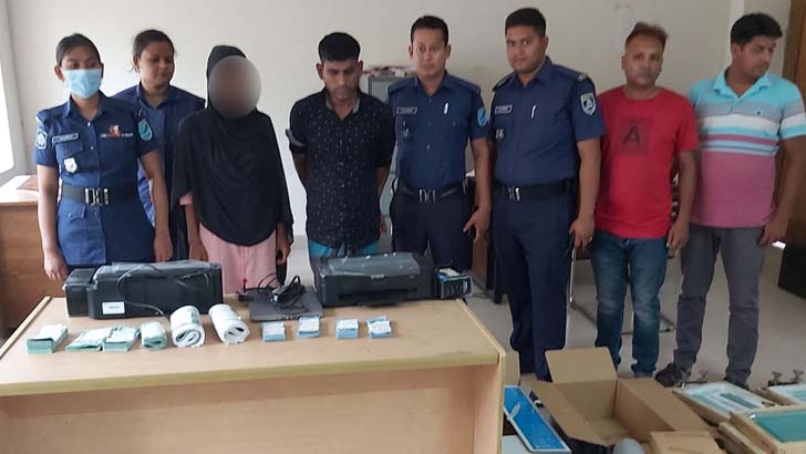 ফ্ল্যাট ভাড়া নিয়ে জালটাকা তৈরির কারখানা, দম্পতি গ্রেফতার