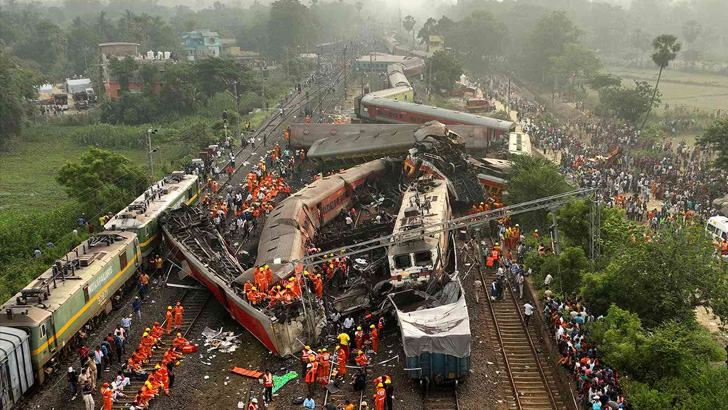 ভারতের ট্রেন দুর্ঘটনায় দোষীরা চিহ্নিত: রেলমন্ত্রী