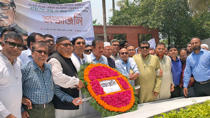 বঙ্গবন্ধুর সমাধিতে আইইবির নতুন কমিটির শ্রদ্ধা