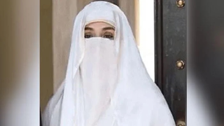 গ্রেফতার এড়াতে আদালতে পিটিশন বুশরা বিবির