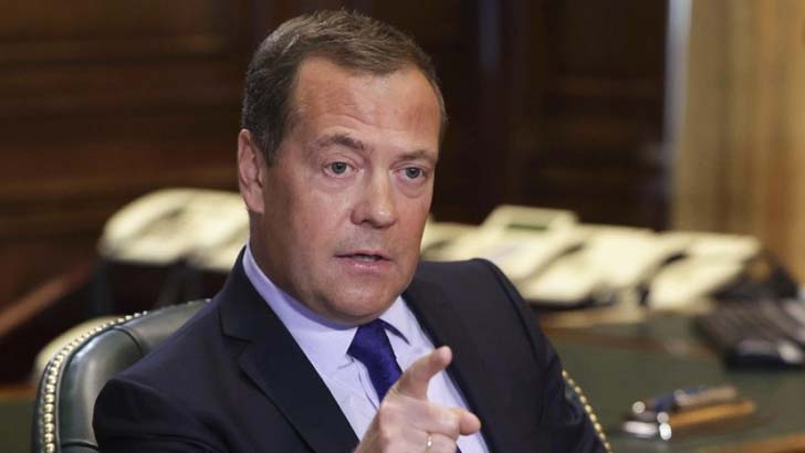 রাশিয়ার উচিত পাল্টা আক্রমণ শুরু করা: সাবেক রুশ প্রেসিডেন্ট