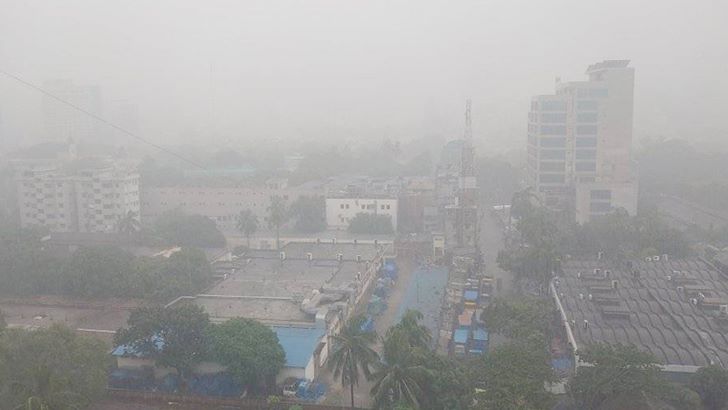 টানা গরমের পর রাজধানীতে স্বস্তির বৃষ্টি