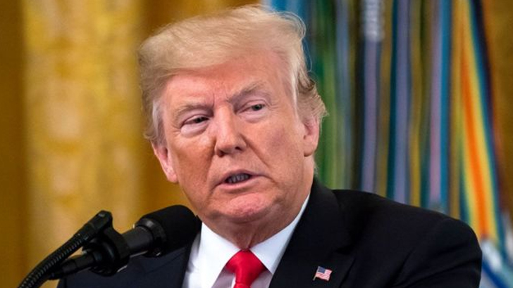 হোয়াইট হাউস ছাড়ার পর ১০০ গোপন নথি নিয়ে গেছেন ট্রাম্প!