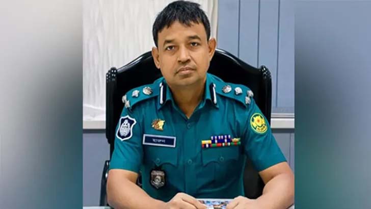 ‘দেশ ছাড়ার গুঞ্জন’ নিয়ে যা বললেন ডিবিপ্রধান হারুন